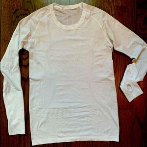 Long sleeve Lululemon swiftly